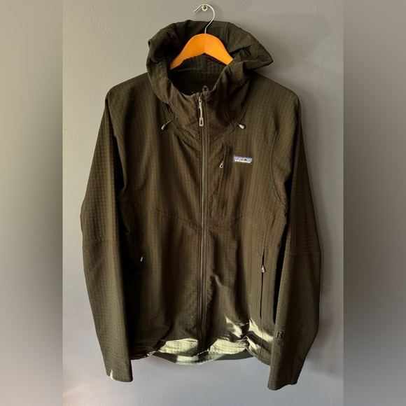 Patagonia Other - Patagonia Regulator Men’s R1 Tech Face Hoodie Full Zip Jacket True Black • Small